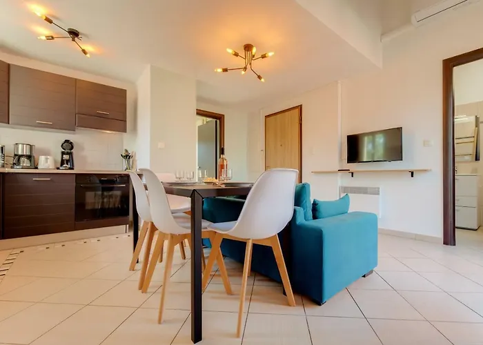 Terrazza Mare Апартаменты Бельгодер